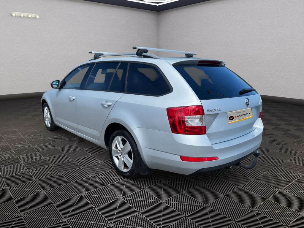 Skoda Octavia 1.6 Tdi Cr 110 Se Dsg Silver #3