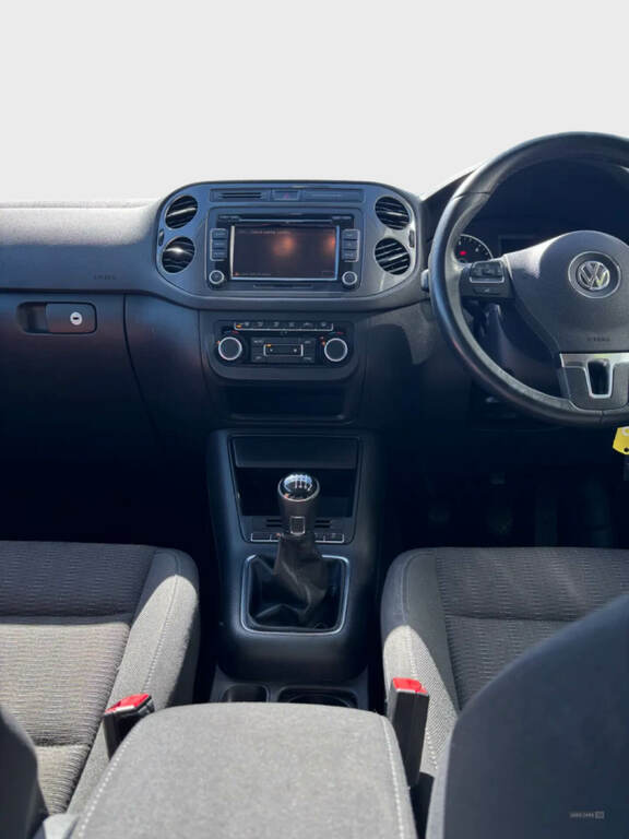 Volkswagen Tiguan 2.0 Tdi Bluemotion Tech Se 2Wd Silver #6