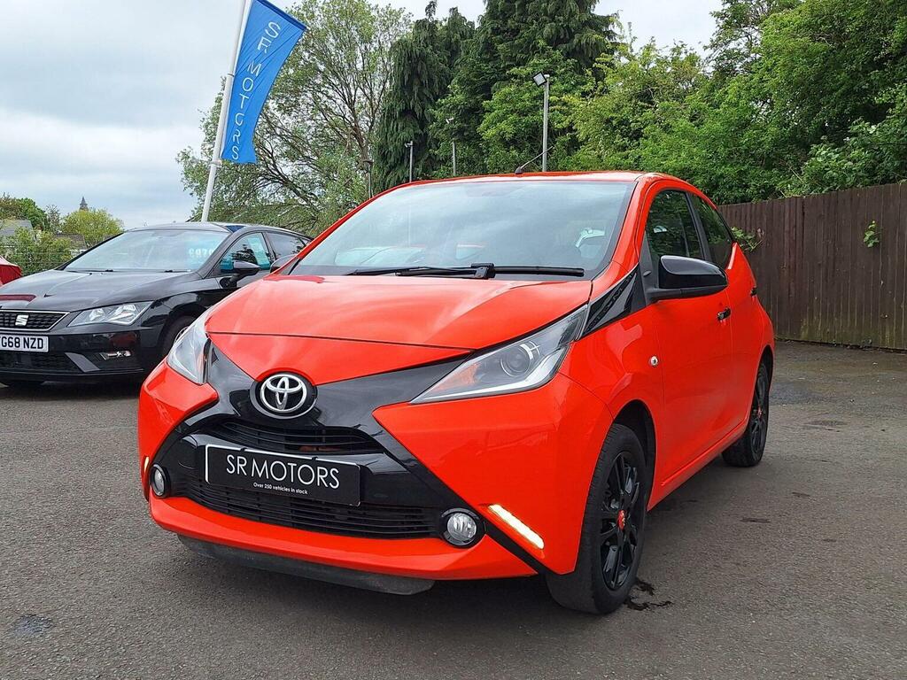 Toyota Aygo 1.0 Vvt-i X-cite Euro 5 Euro 5 PF14HVP Orange #3
