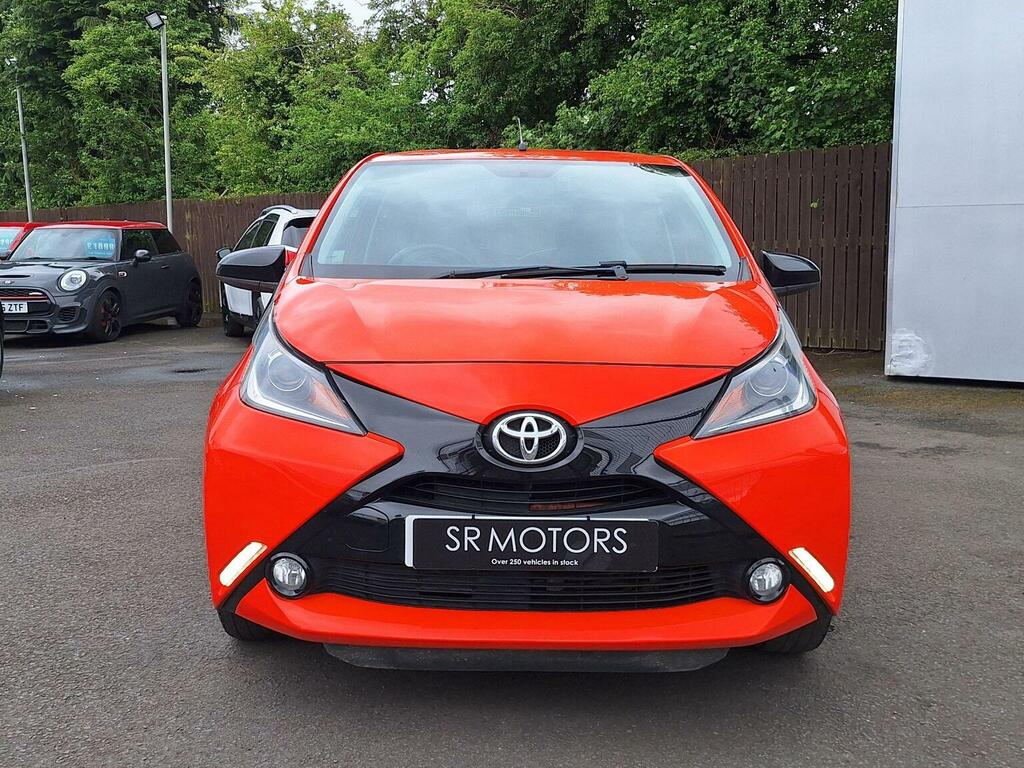 Toyota Aygo 1.0 Vvt-i X-cite Euro 5 Euro 5 PF14HVP Orange #2