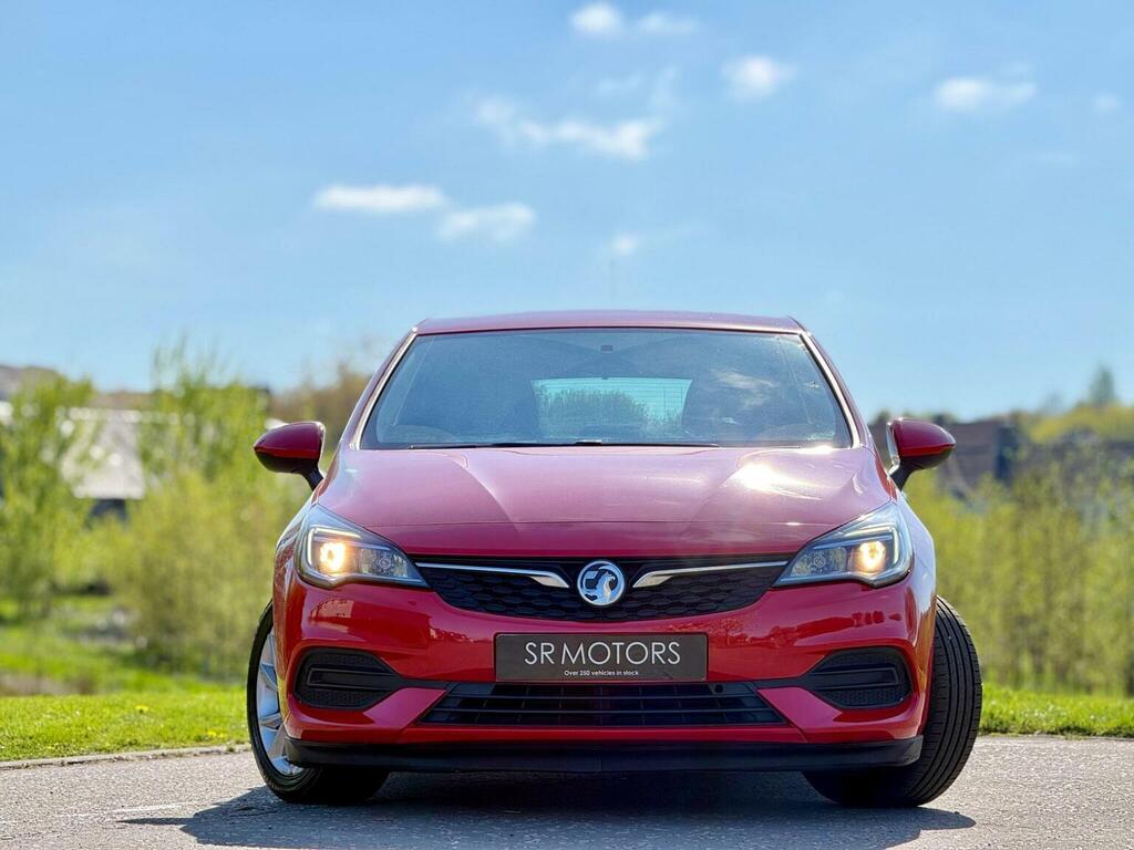 Vauxhall Astra Hatchback 1.5 Turbo D Business Edition Nav Euro 6 SH70UKM Red #3