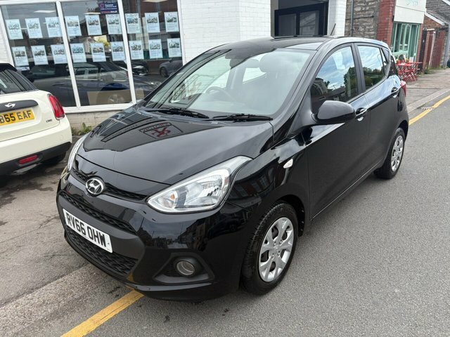 Hyundai I10 Se Hatchback RV66OHW Black #4