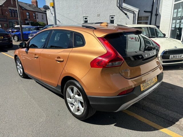 Volvo V40 Cross Country D2 Lux Hatchback Brown #6