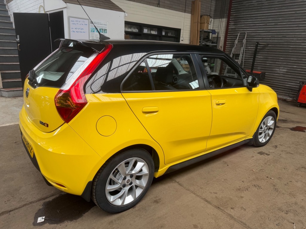 MG MG3 1.5 Vti-tech 3Form Sport Start Stop Yellow #2