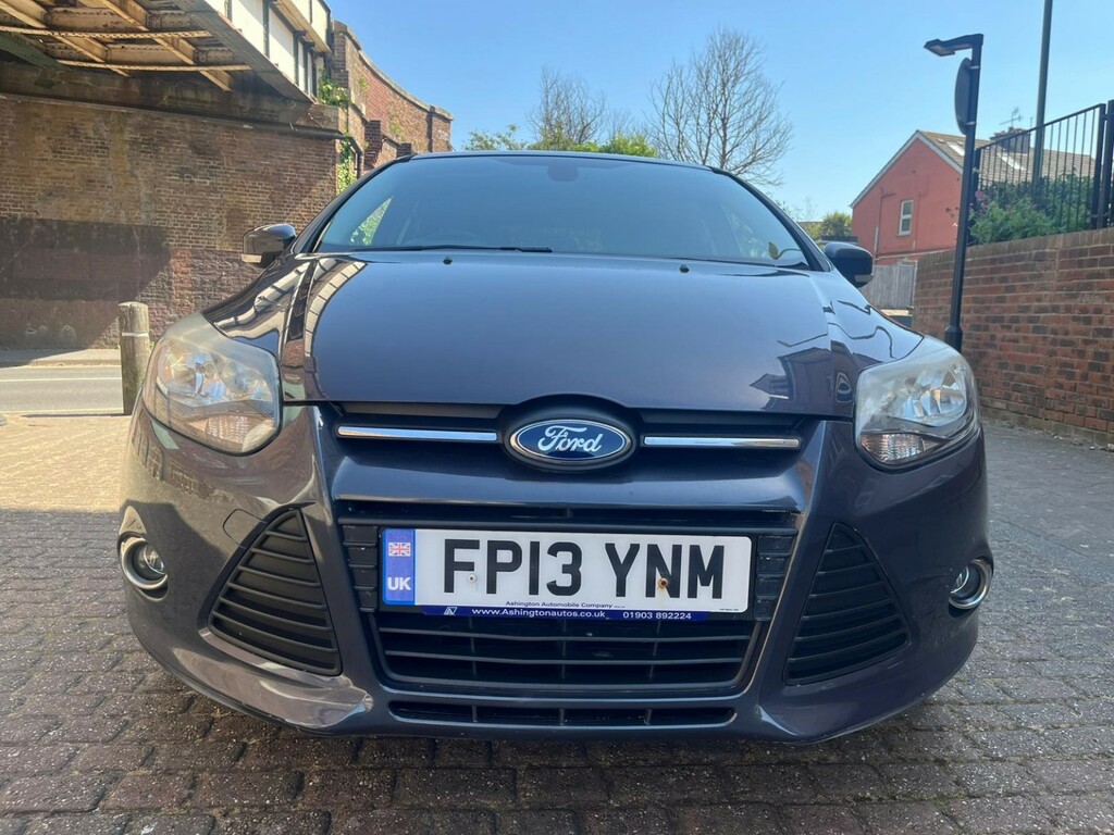 Ford Focus Hatchback 1.6 Tdci Zetec 2013 FP13YNM Grey #2