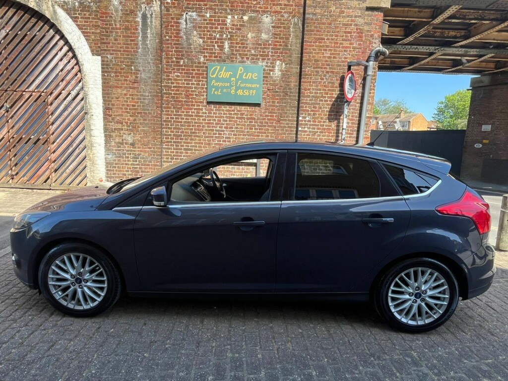 Ford Focus Hatchback 1.6 Tdci Zetec 2013 FP13YNM Grey #6