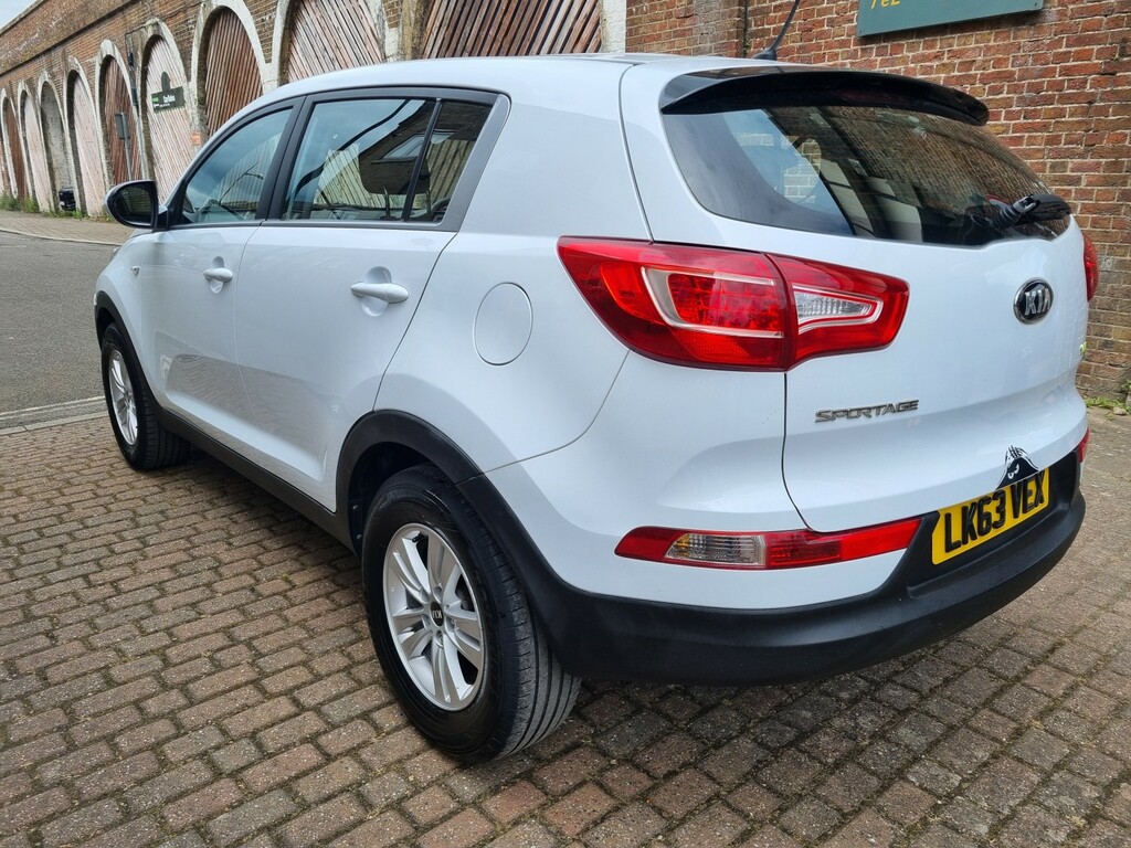 Kia Sportage Suv 1.6 Gdi Ecodynamics 1 2013 White #4