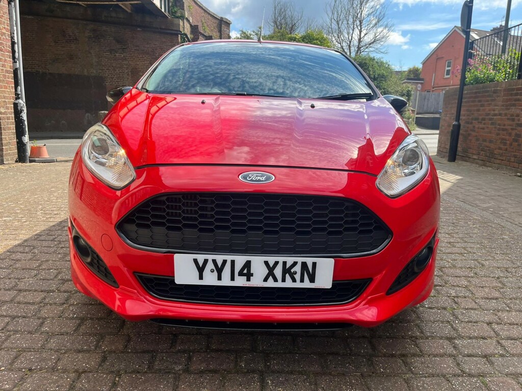Ford Fiesta Hatchback 1.0 T Ecoboost Zetec S 2014 YY14XKN Red #2