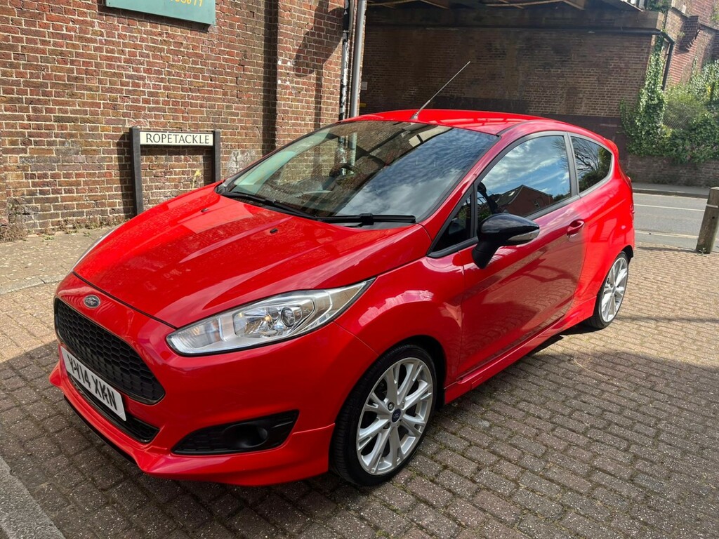 Ford Fiesta Hatchback 1.0 T Ecoboost Zetec S 2014 YY14XKN Red #3