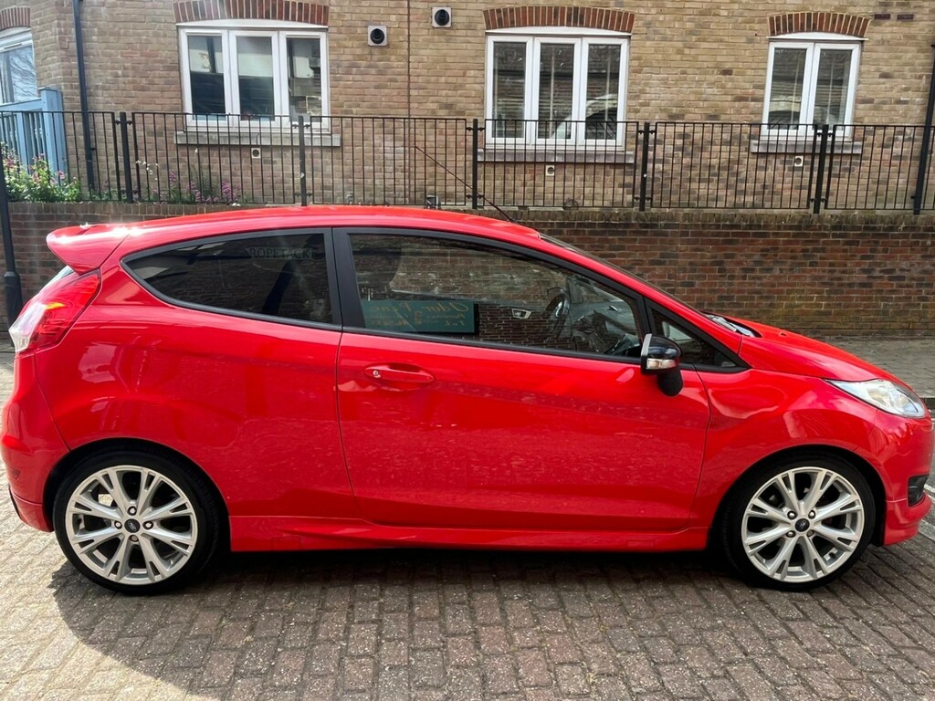 Ford Fiesta Hatchback 1.0 T Ecoboost Zetec S 2014 YY14XKN Red #6