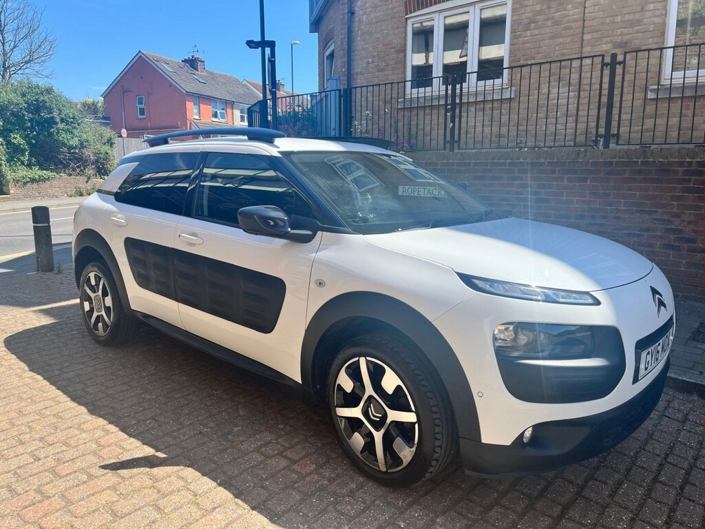 Citroen C4 Cactus Hatchback 1.2 Puretech Flair 2016 White