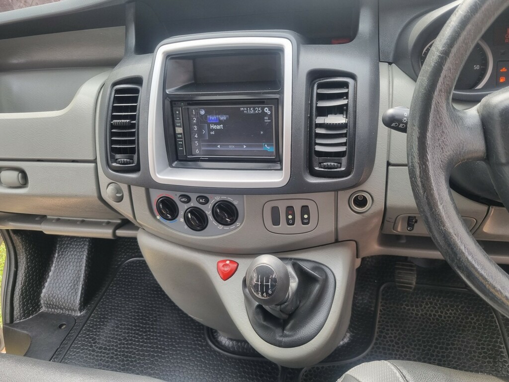 Vauxhall Vivaro  White #27