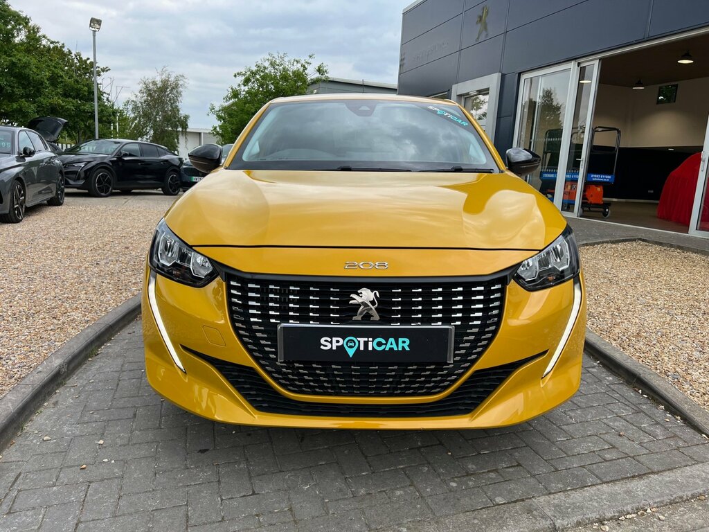 Peugeot 208 Allure Premium 1.2 Puretech 100 Eat8 HW23KMG Yellow #2