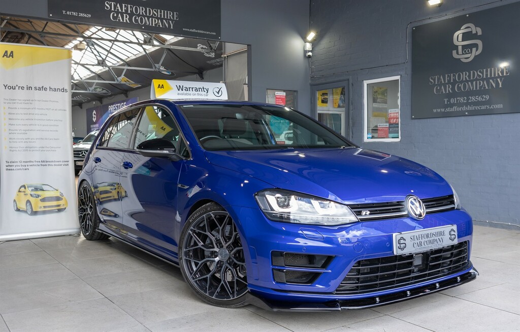 Volkswagen Golf R Blue
