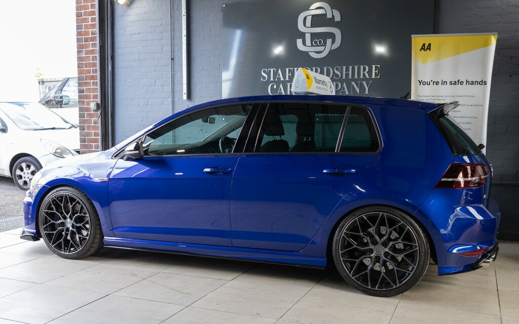 Volkswagen Golf R Blue #6