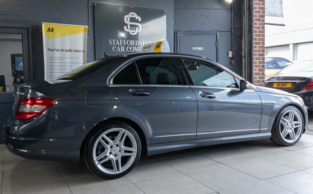 Mercedes-Benz C Class Saloon 1.8 Black #14