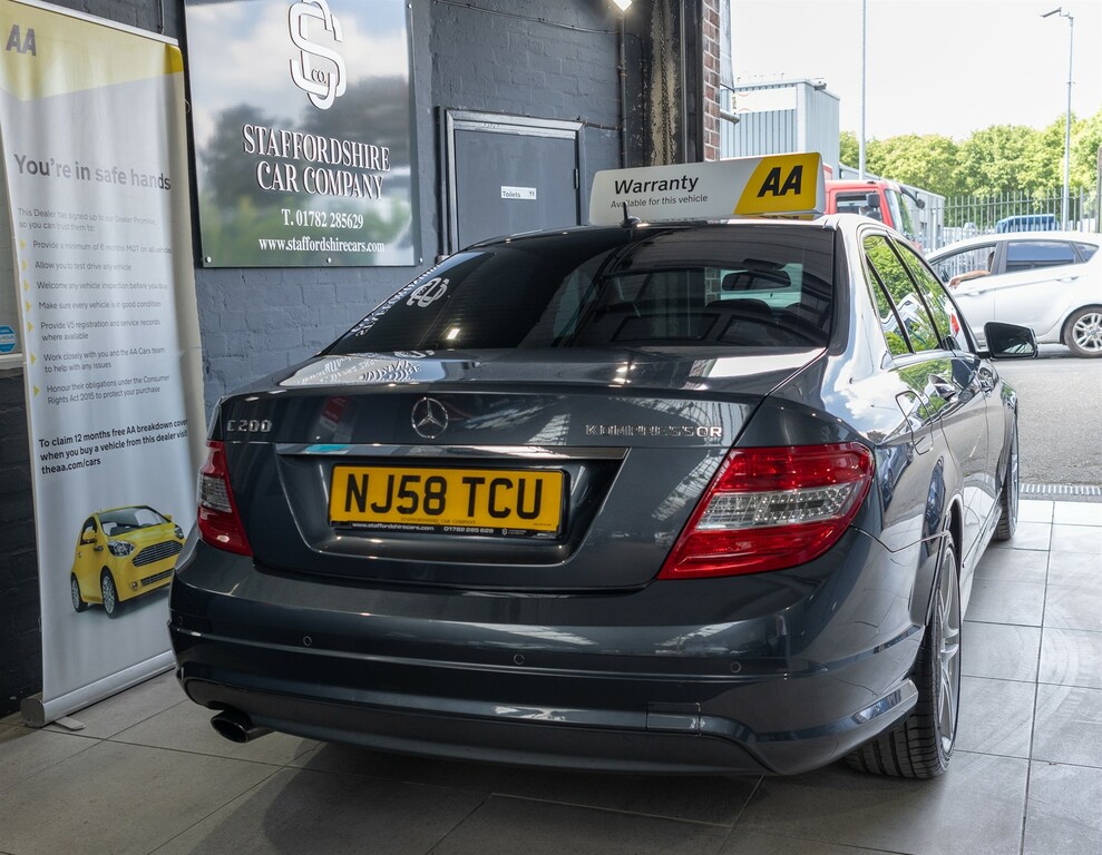 Mercedes-Benz C Class Saloon 1.8 Black #12