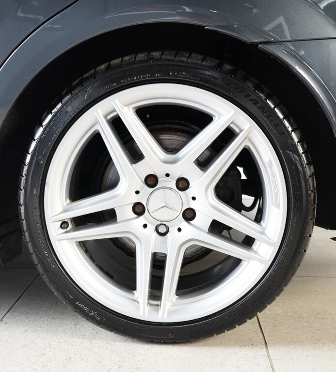 Mercedes-Benz C Class Saloon 1.8 Black #41