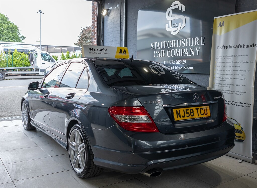 Mercedes-Benz C Class Saloon 1.8 Black #7