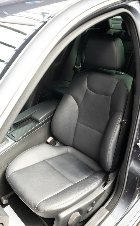 Mercedes-Benz C Class Saloon 1.8 Black #29