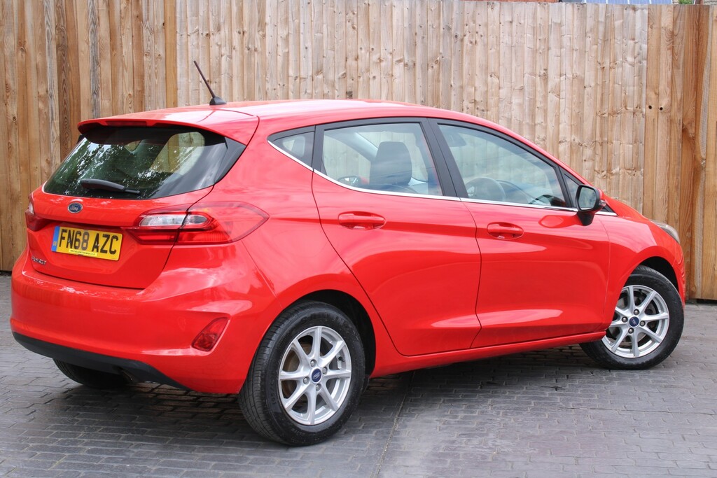 Ford Fiesta 1.1 Ti-vct Zetec 2018 FN68AZC Red #3