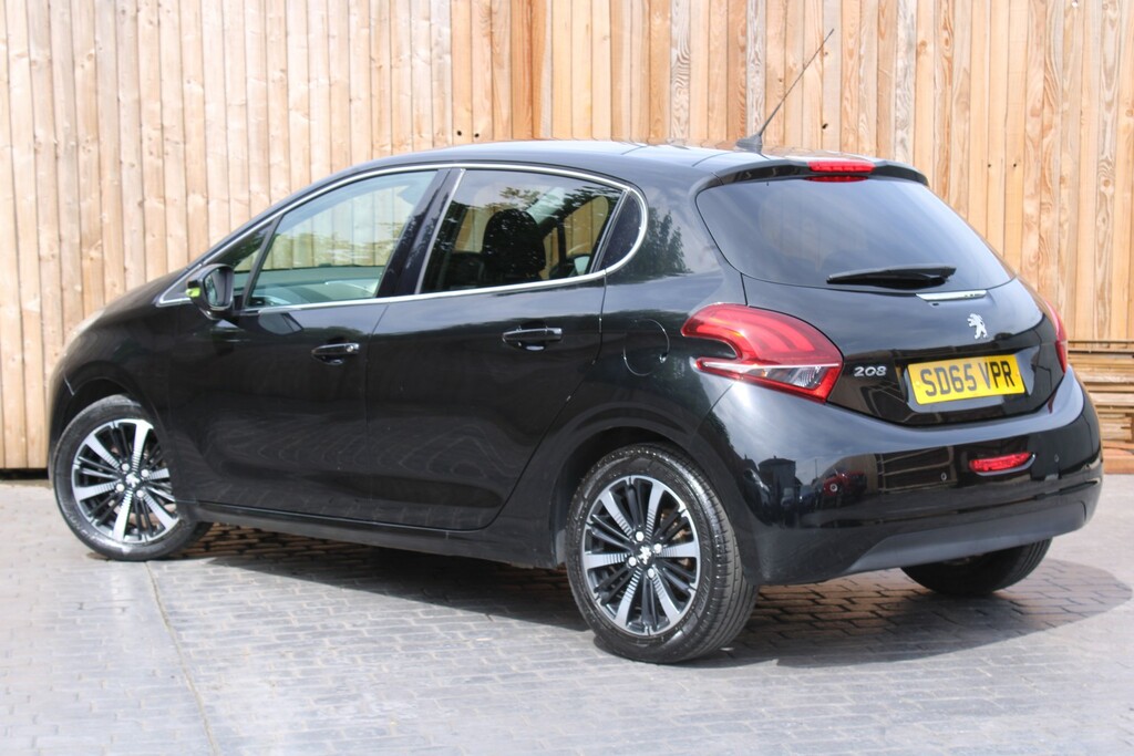 Peugeot 208 1.2 Puretech Allure 2015 SD65VPR Black #4