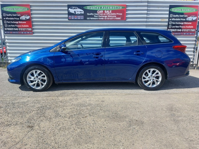 Toyota Auris D-4d Business Edition Touring Blue #4