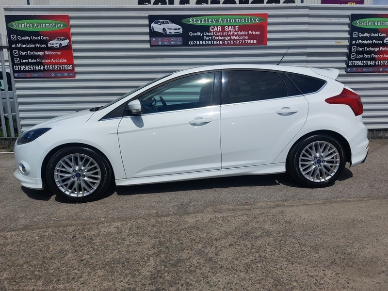 Ford Focus Zetec S Tdci YJ13TMZ White #4