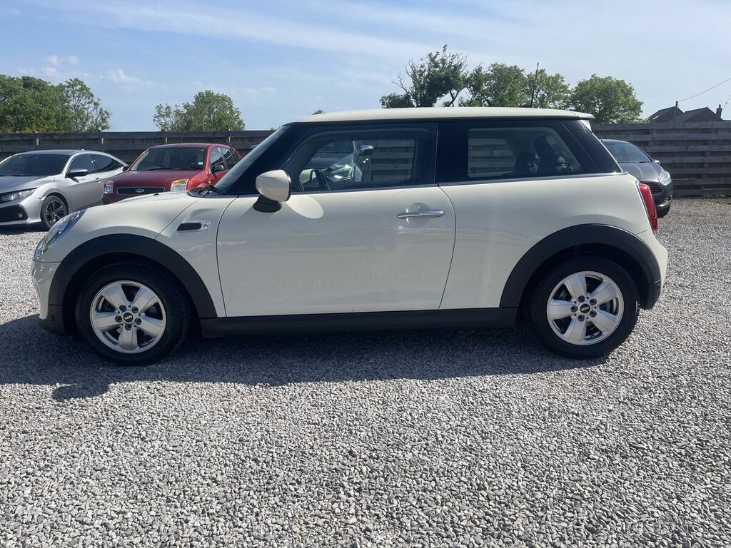 Mini Hatch 1.5 Cooper Classic Hatchback Eur PX69XKZ White #6