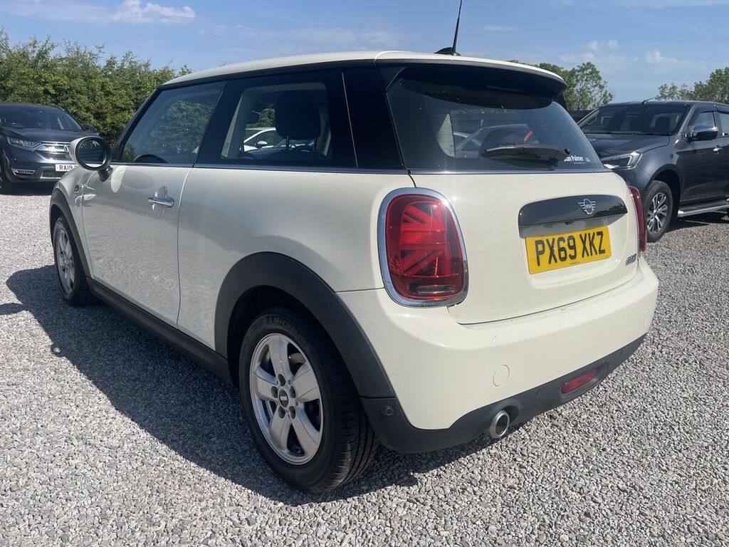 Mini Hatch 1.5 Cooper Classic Hatchback Eur PX69XKZ White #5
