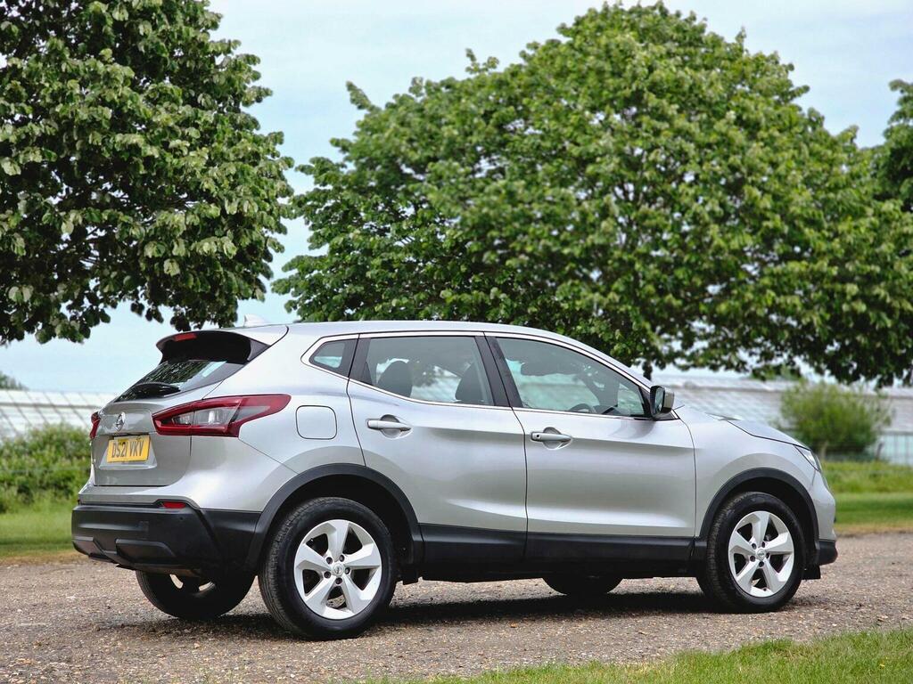 Nissan Qashqai 1.3 Dig-t Acenta Premium Dct Euro 6 Ss DS21VKV Silver #4