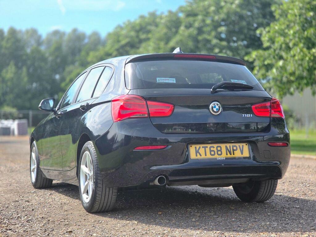 BMW 1 Series 1.5 118I Se Business Euro 6 Ss 20186 KT68NPV Black #4