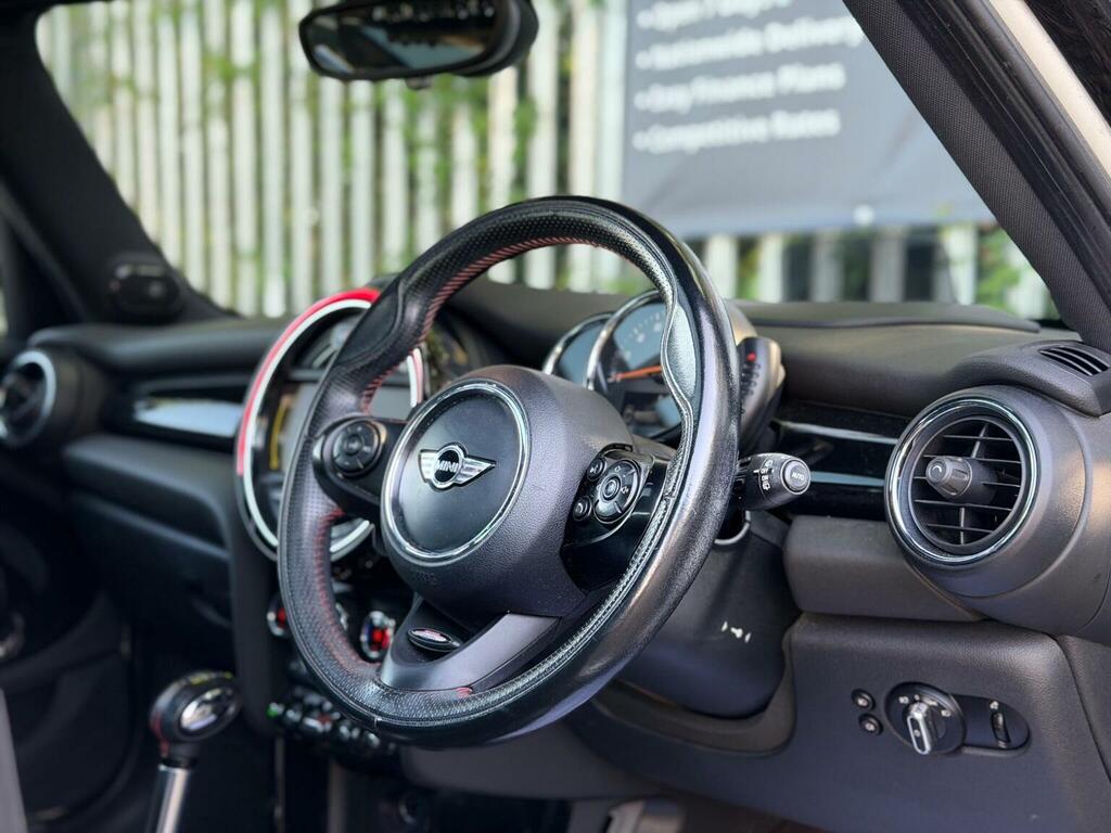 Mini Hatch 2.0 Cooper S Euro 6 Ss LY64SZZ White #2