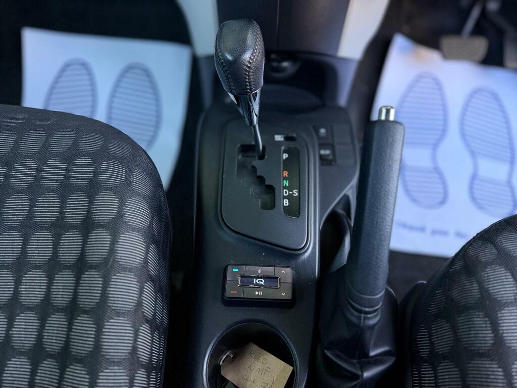 Toyota IQ Vvt-i Iq Red #18