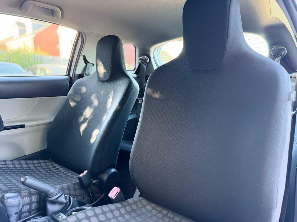 Toyota IQ Vvt-i Iq Red #24