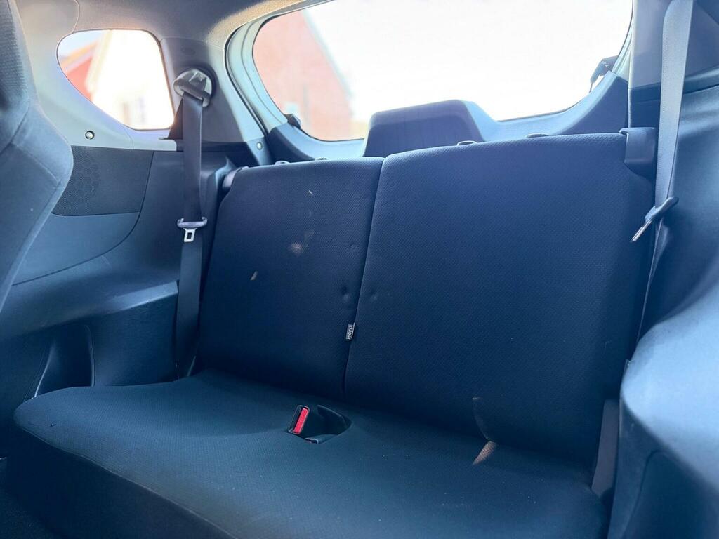 Toyota IQ Vvt-i Iq Red #27