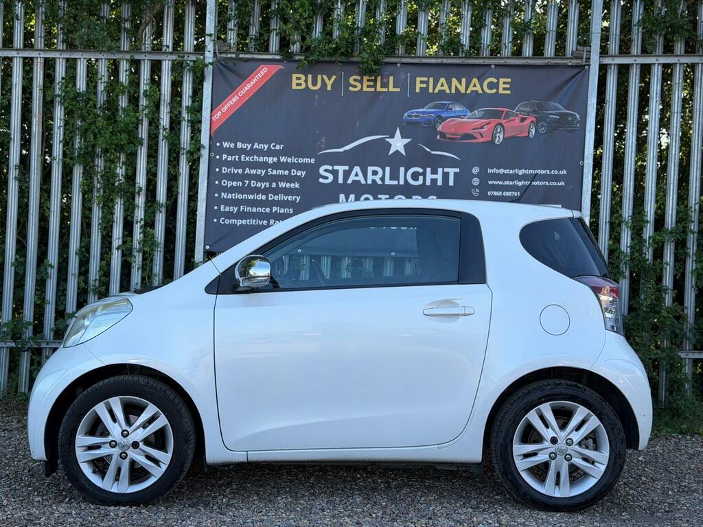 Toyota IQ Vvt-i Iq Red #5