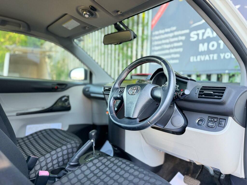 Toyota IQ Vvt-i Iq Red #23