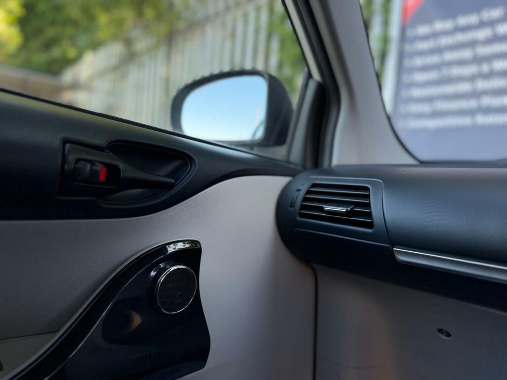 Toyota IQ Vvt-i Iq Red #20