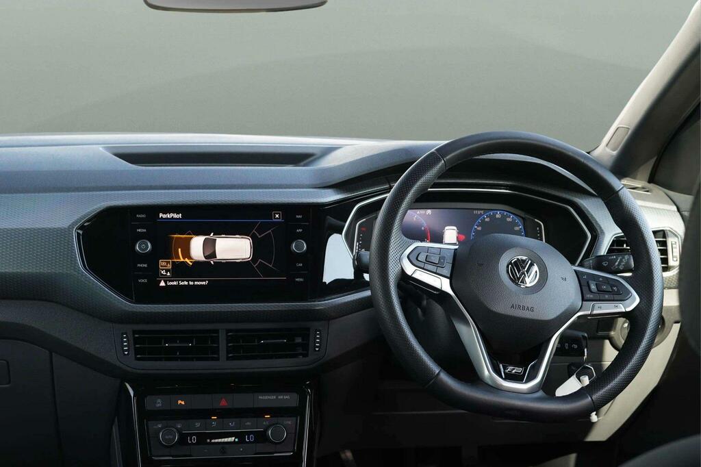 Volkswagen T-Cross 1.0 Tsi R-line Euro 6 Ss DV69KDK Black #4