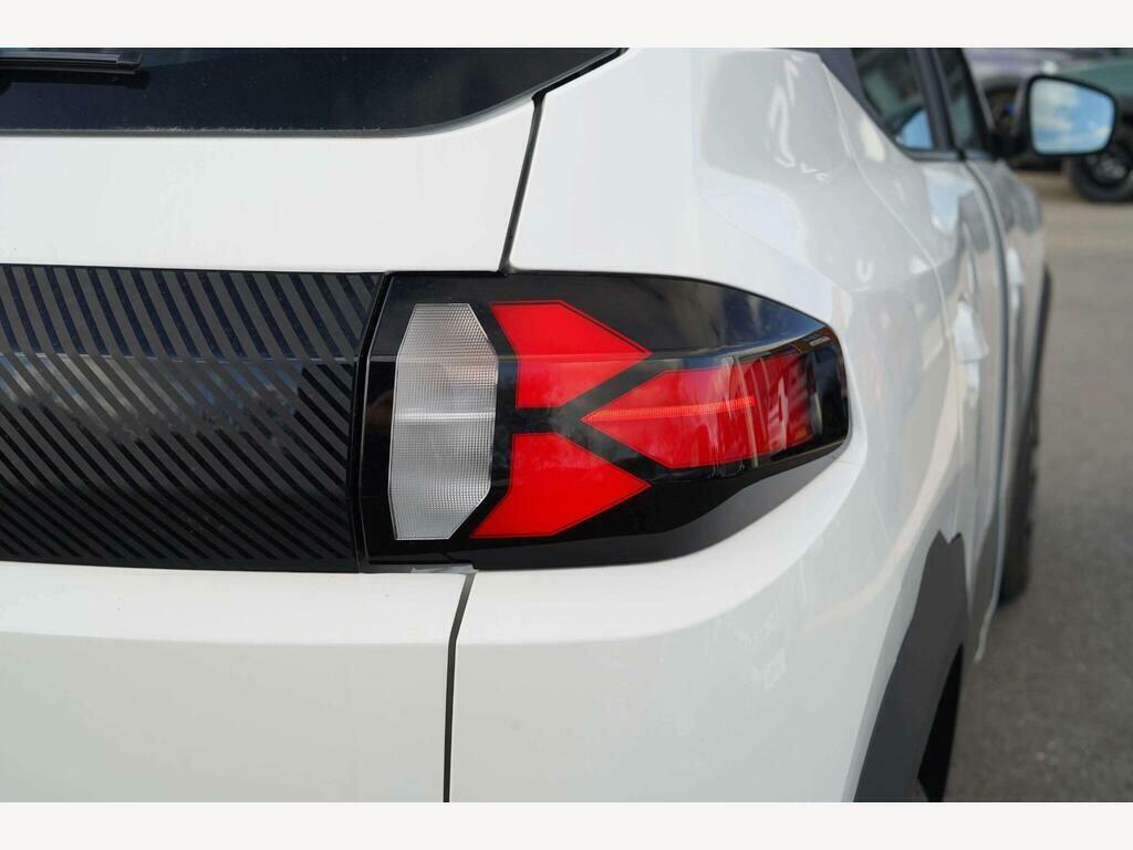 Dacia Spring 100 24.3Kwh Extreme VK26SYC White #2