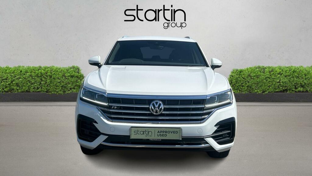 Volkswagen Touareg 3.0 Tdi V6 R-line Tiptronic 4Motion Euro 6 Ss 5 KK19WVZ White #6