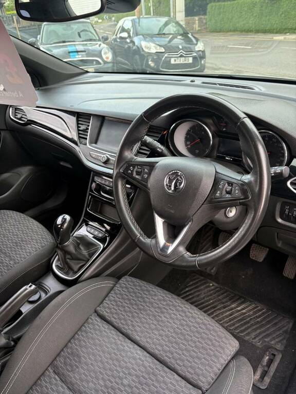 Vauxhall Astra 1.4T 16V 150 Sri Vx-line Nav - 2019 69 VO69YJF White #6