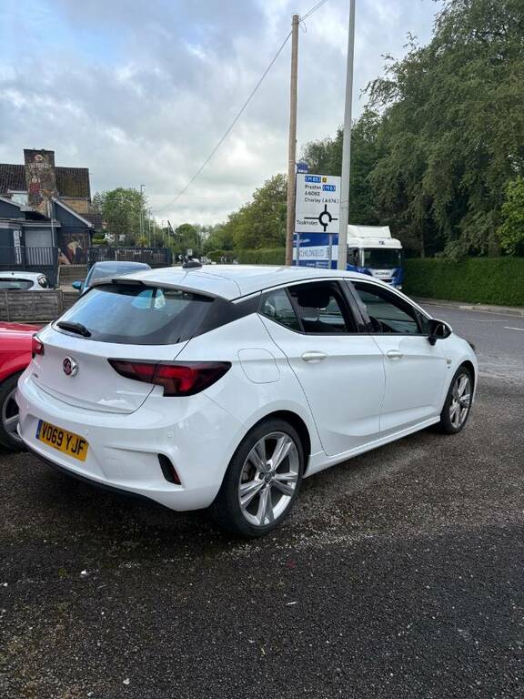 Vauxhall Astra 1.4T 16V 150 Sri Vx-line Nav - 2019 69 VO69YJF White #4