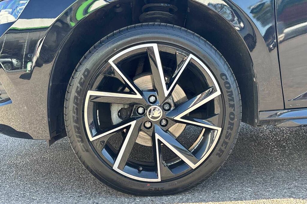 Skoda Kamiq 1.5 Tsi Monte Carlo Dsg WG23MJJ Black #5