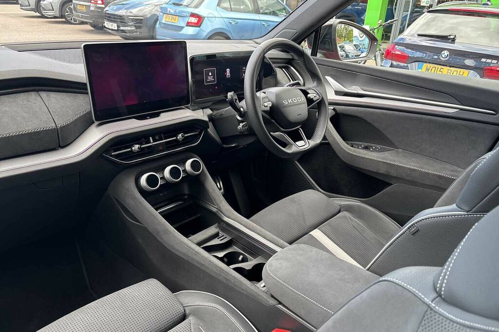 Skoda Kodiaq 1.5 Tsi E-tec Sportline Dsg 7 Seat HN75FKE Red #2