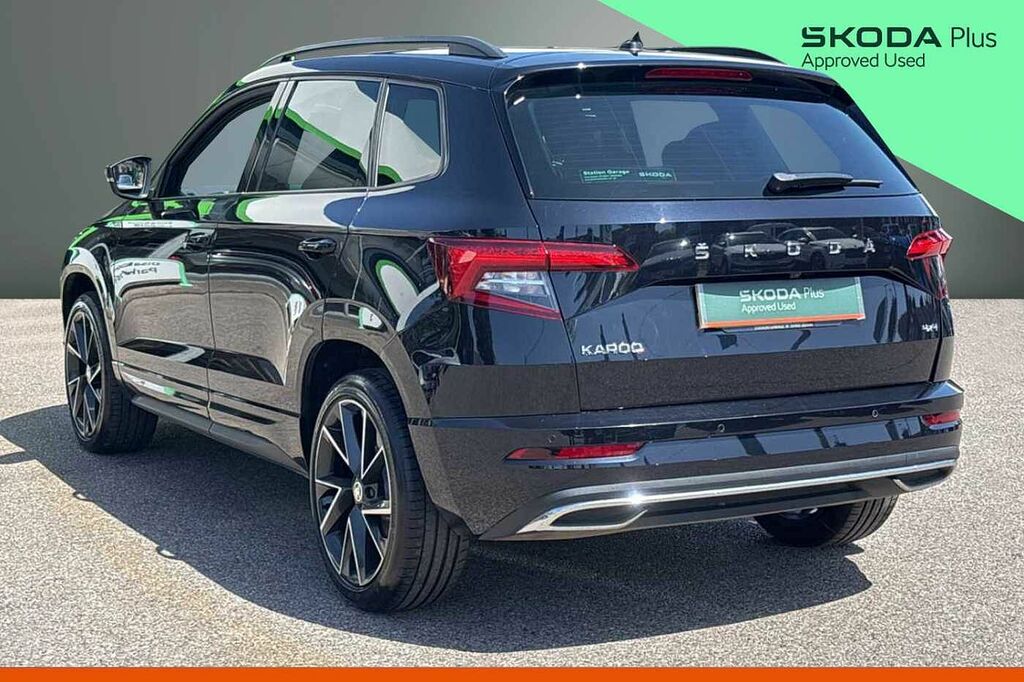 Skoda Karoq Suv 2.0 Tsi 190Ps 4X4 Sportline Dsg Black #3