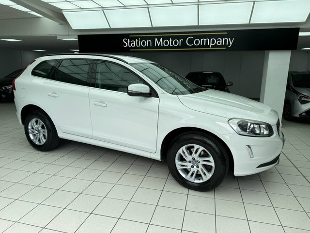 Volvo XC60 T5 Se Nav Suv White #2