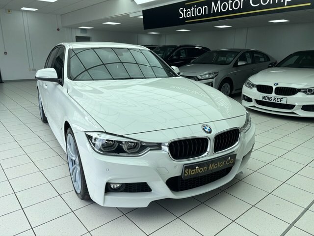 BMW 3 Series 330E 7.6Kwh M Sport YE17NFY White #4
