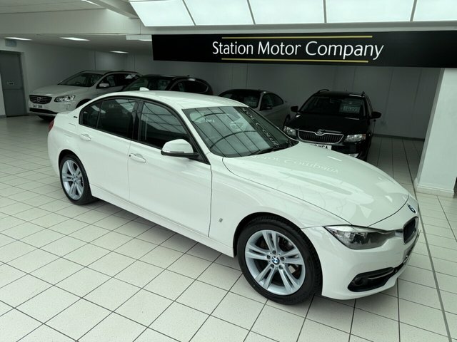 BMW 3 Series 330E 7.6Kwh Sport Saloon RJ17YRK White #4